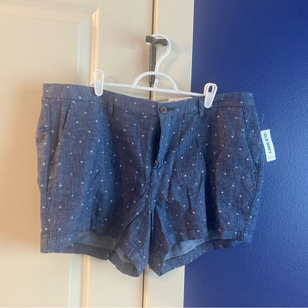 Old Navy Shorts - Picture 1 of 5